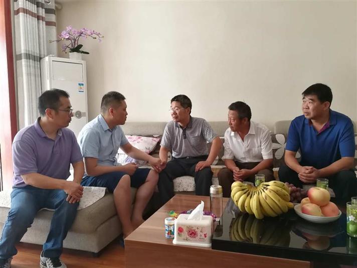 ���ĺ��ֵ�ί������Ϊ��Ӫͬ־���о��